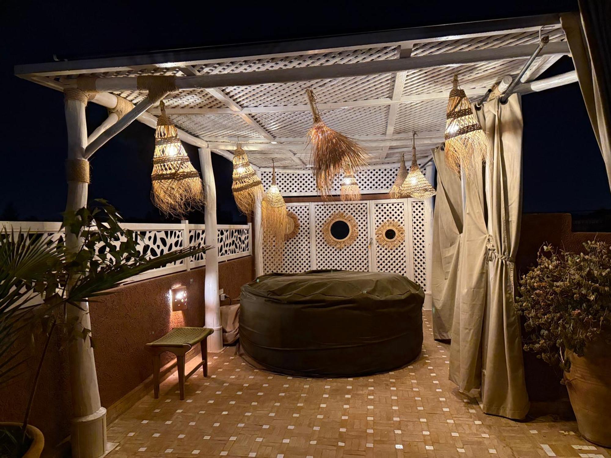 "Le 21", Exclusive Luxury Duplex 400M From Jemaa El Fna Place -Hammam-Jacuzzi-Koutoubia View-Roof Terrace -Speed Wifi Marrakesh Exterior foto